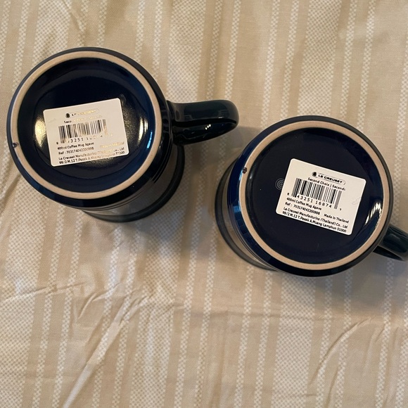 Two Le Creuset vancouver mugs in Agave. - Picture 4 of 7